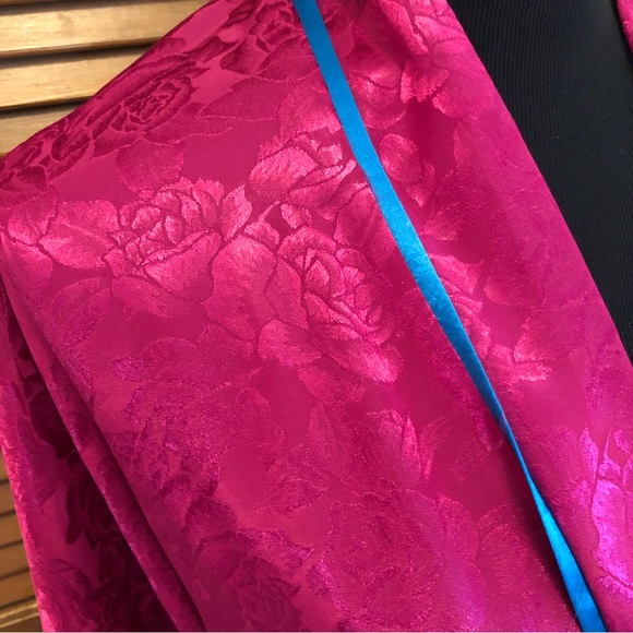 Vintage Victoria’s Secret pink and blue floral rose robe gold label One Size - Picture 6 of 10